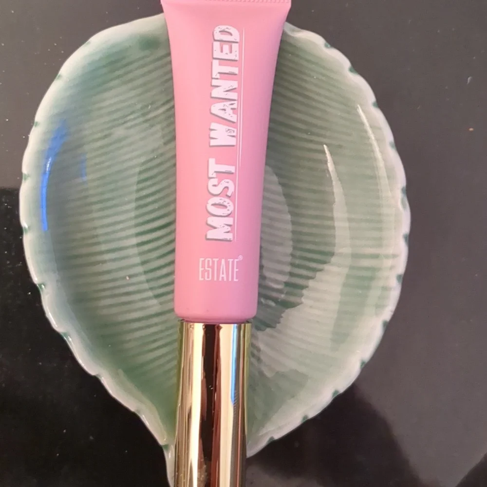 Liquid Lip Balm